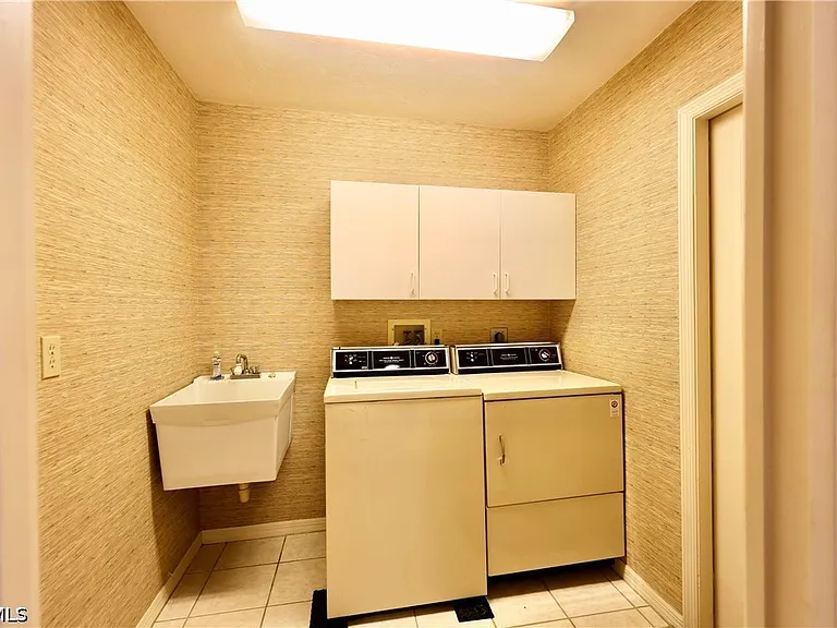 12840 Dornoch Ct — Photo 38