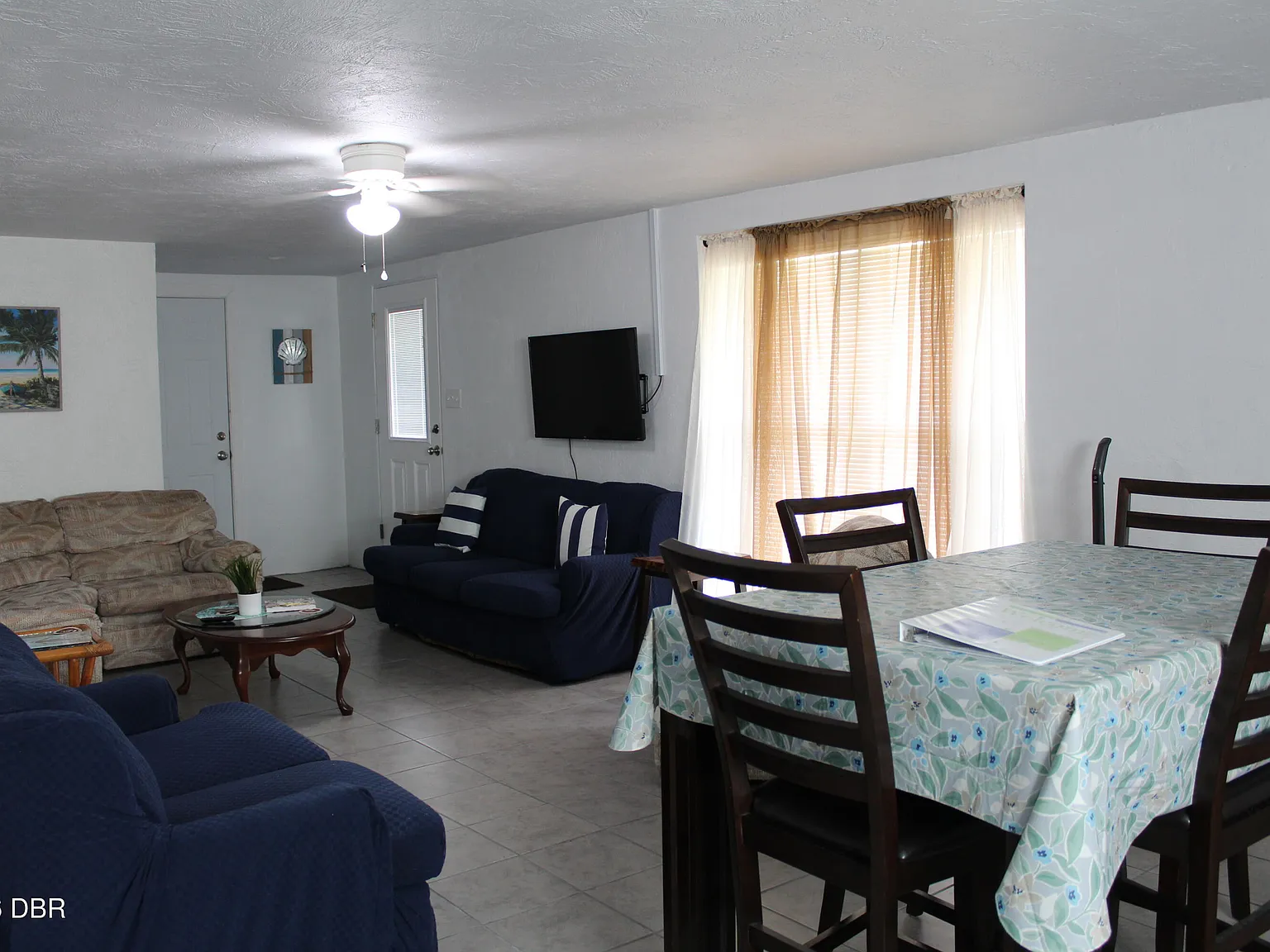 2 bed, 1.5 bath, 1364 sqft, $2,000 — Photo 4