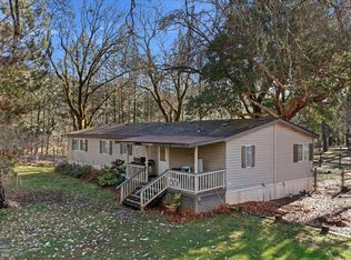 1401 Upper River Rd, Gold Hill, OR 97525