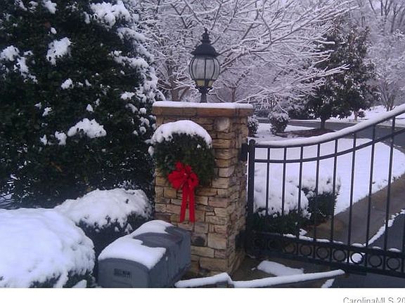 4th image of 120 Barrister Bay Ln