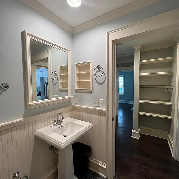 433 SE 7th St — Photo 14
