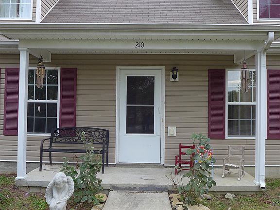 4th image of 210 Brookfield Dr