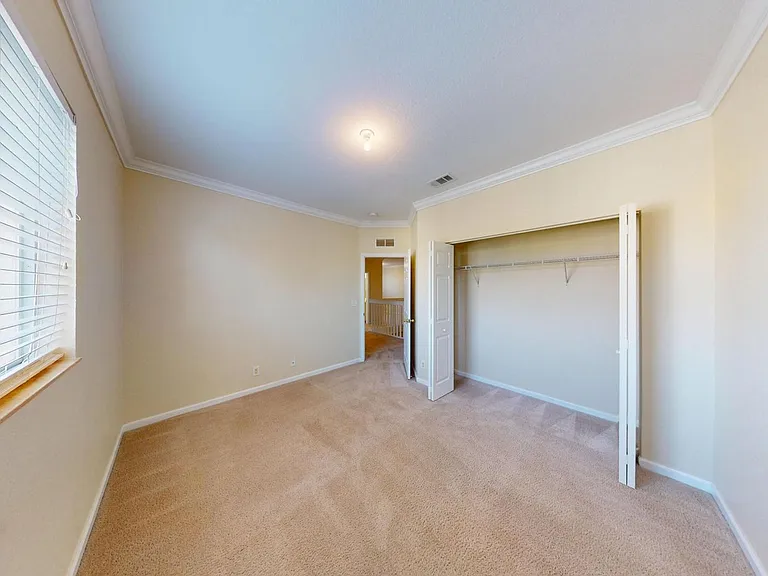 1007 Grove Park Cir — Photo 14