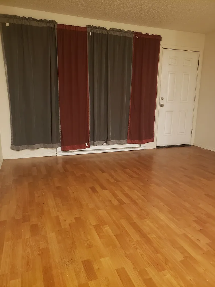2 bed, 800 sqft, $1,640 — Photo 1