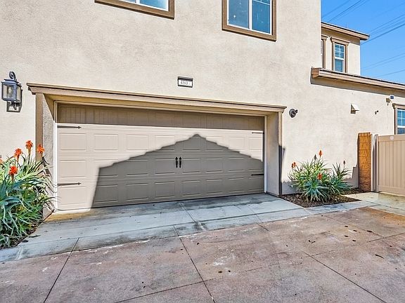 4th image of 4807 S Monarch Pl