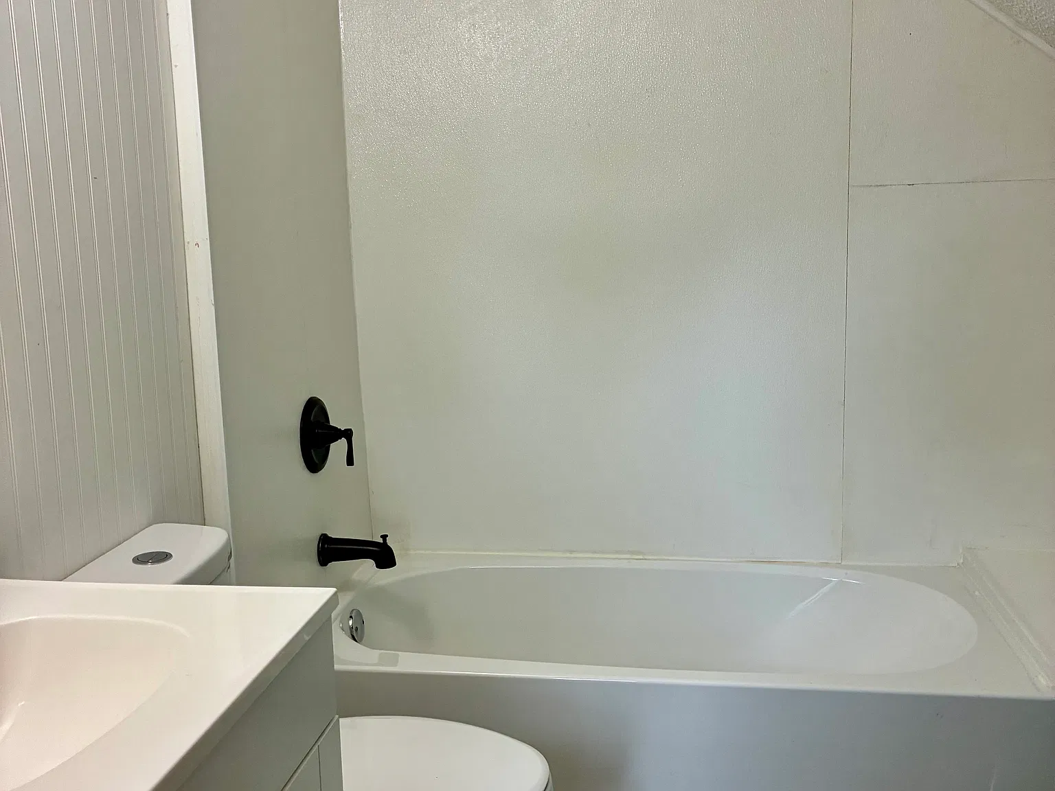 307 N Highland Ave — Photo 2