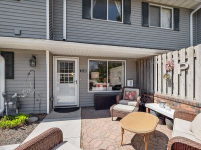 7680 13th St N, Oakdale, MN, 55128