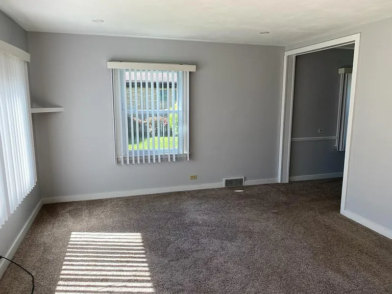 1207 N Eagle St — Photo 5