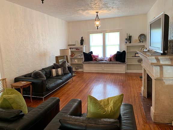 3rd image of 244 Mar Vista Dr