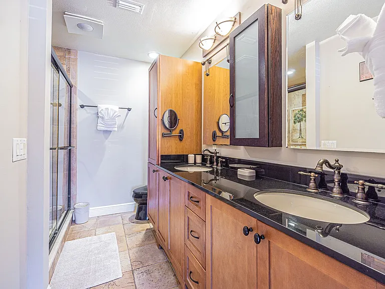 5427 Villa Deste Ct — Photo 14