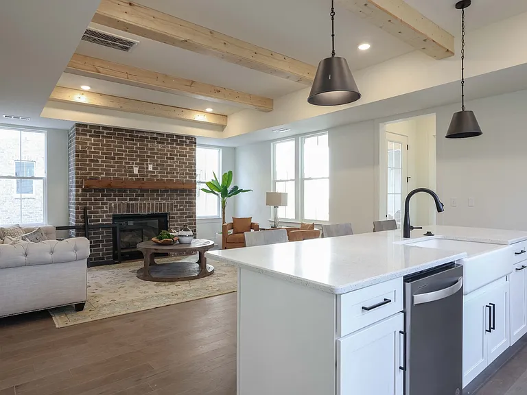 207 Fairground St #103 — Photo 6