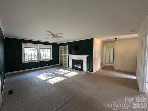 3rd image of 408 Gillsbrook Rd