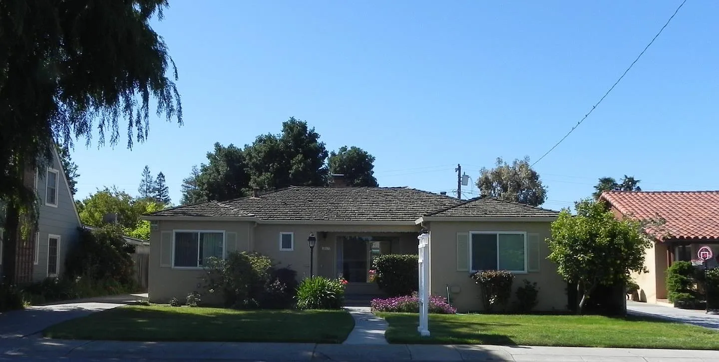 1580 Santa Maria Ave photo 1