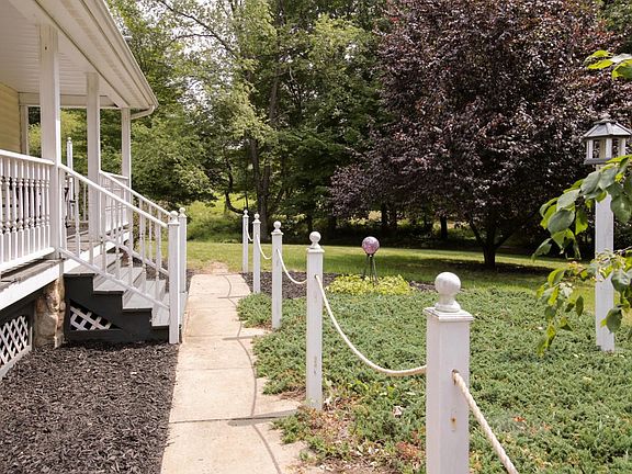 4744 6 mile road-104