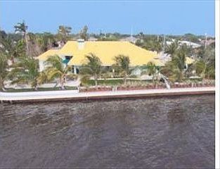 1st image of 501 E Causeway Blvd