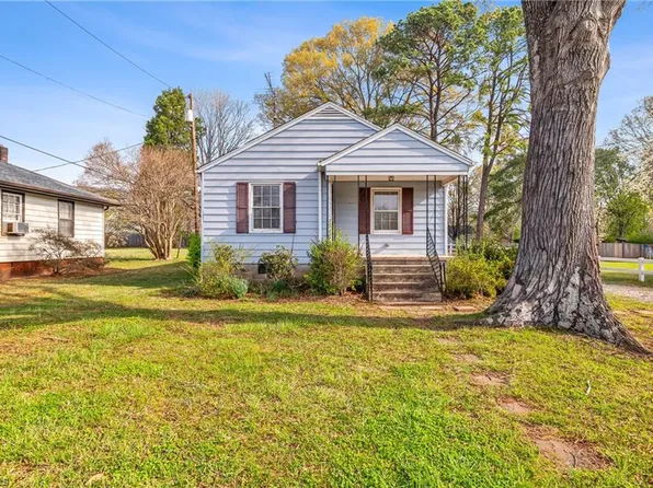 900 W Monroe St, Mayodan, NC 27027