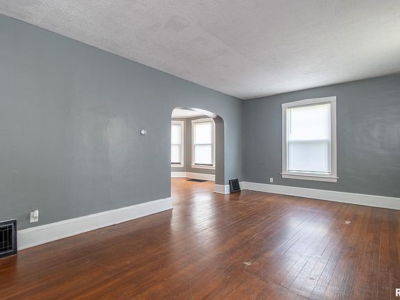 5th image of 1479 W Main St