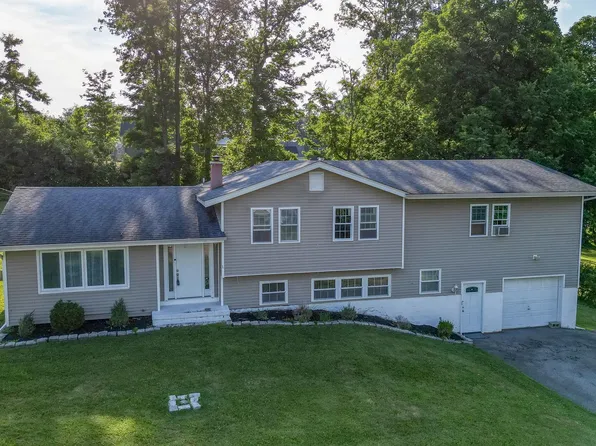 1 Forest Lane, Salisbury Mills, NY 12577