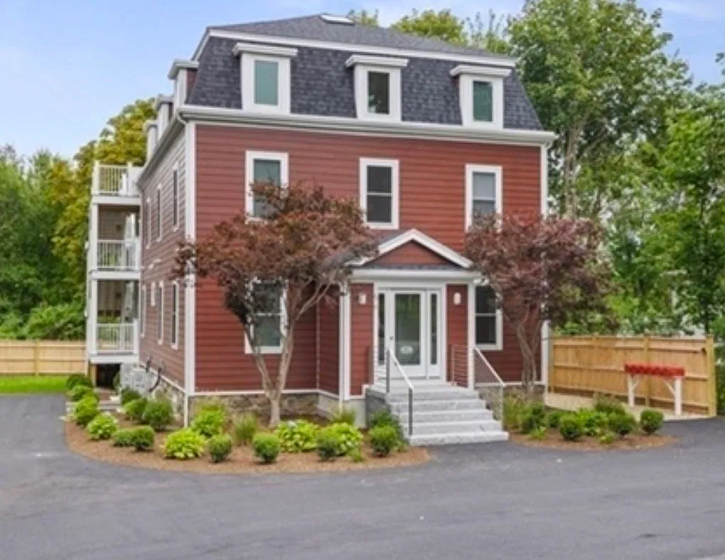 2 bed, 1.0 bath, 700 sqft, $2,850 — Photo 1