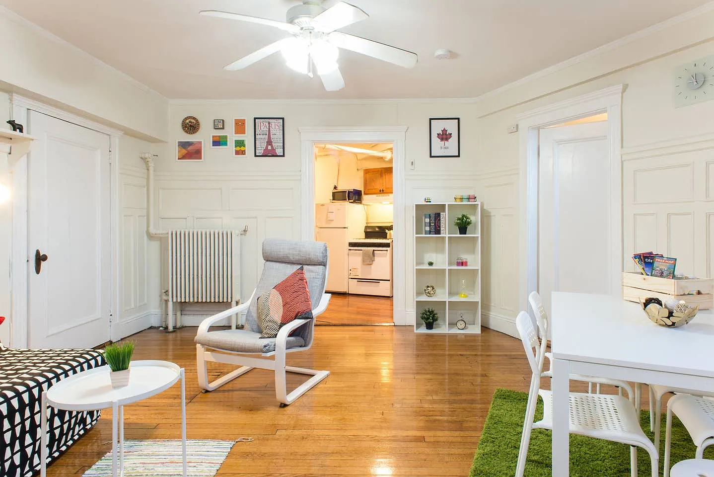 2 bed, 650 sqft, $3,500 — Photo 1