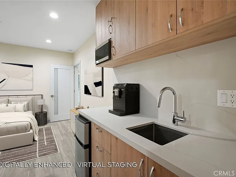 18748 Collins St — Photo 20
