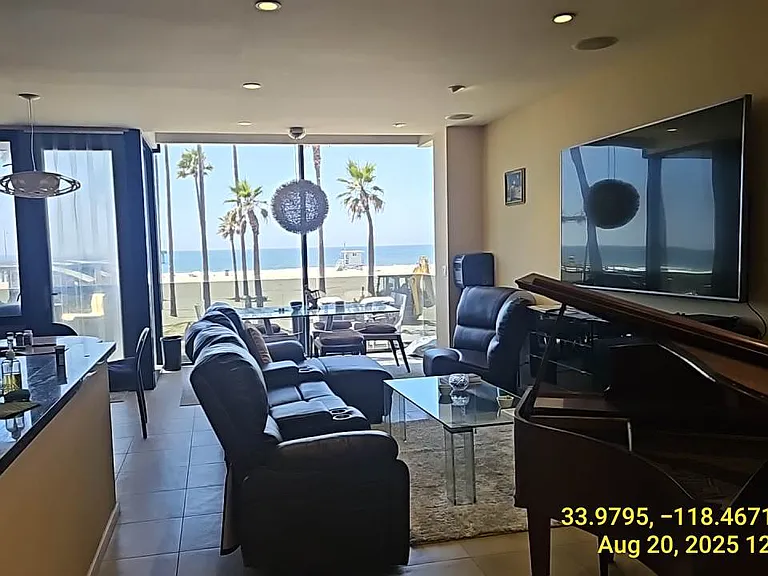 3009 Ocean Front Walk — Photo 15