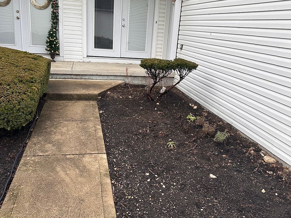 1st image of 3947 Bronson Ct