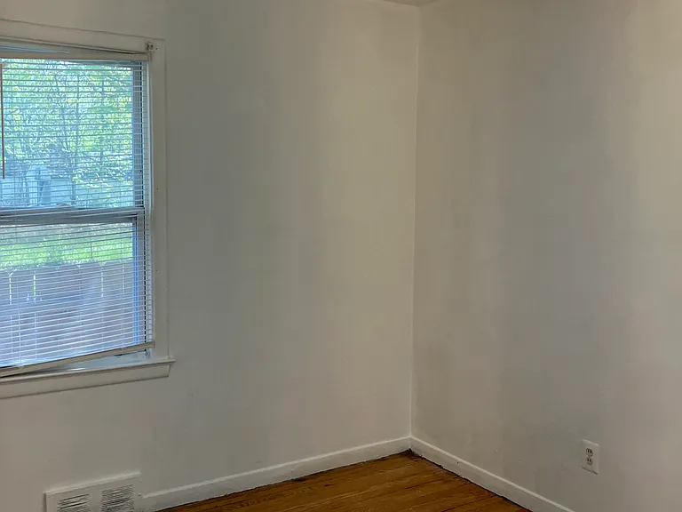16316 Manning St — Photo 16