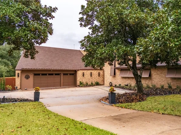 102 Turtle Rock Dr, Victoria, TX 77904