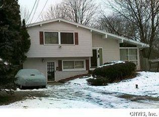 8 Apricot Ln, Liverpool, NY 13090