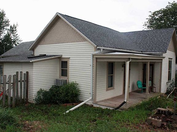 2nd image of 305 E Center St