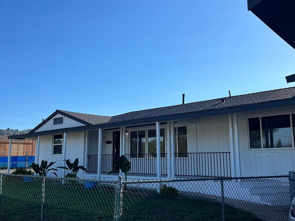 1st image of 790-92 Emerald Ave