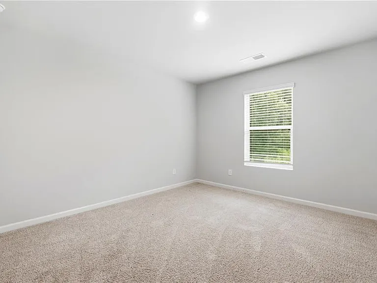3132 Hawthorn Farm Blvd — Photo 34