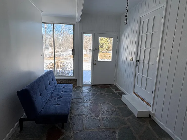 Bonus 3-season 14' x 8' sun room off the living room
