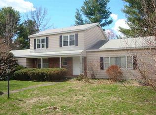18 Eastview Ter, Rensselaer, NY 12144