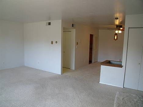 4th image of 9310 W Forest Home Ave #108
