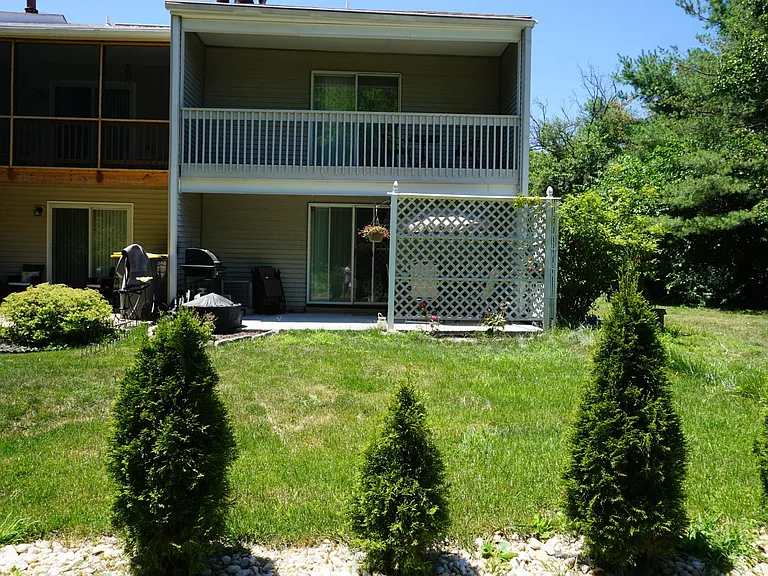 3219 Crystal Ct — Photo 12