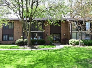 22962 Maple Ridge Rd UNIT 108, North Olmsted, OH 44070