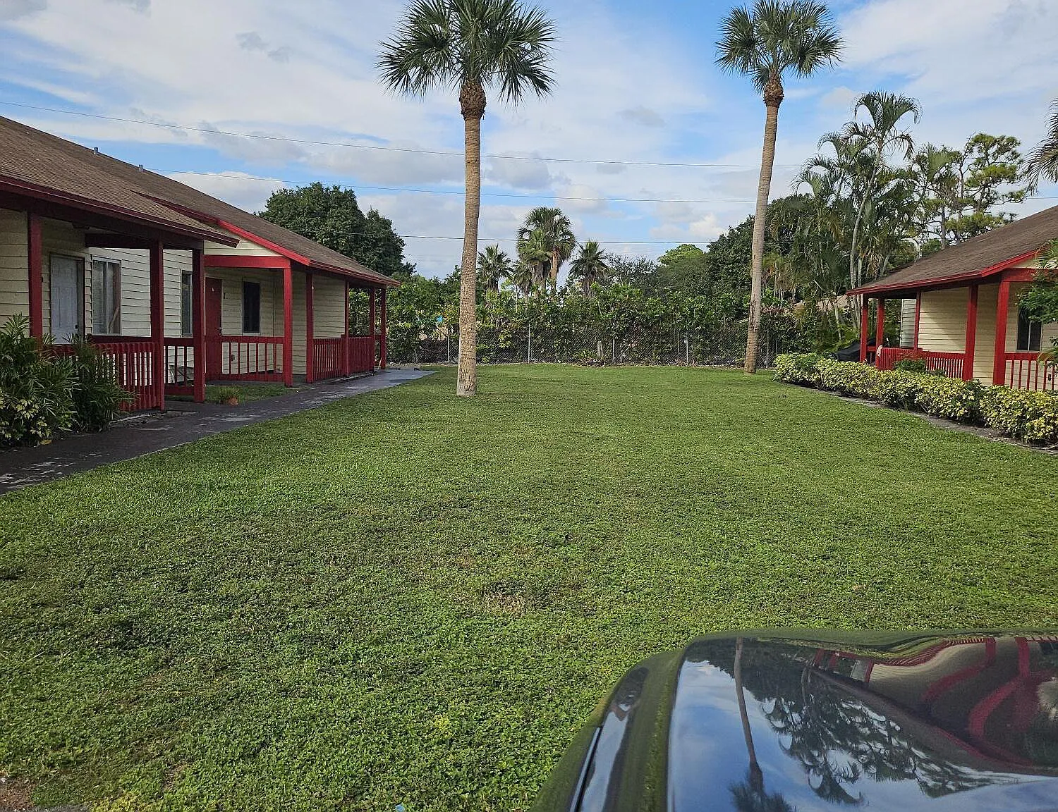3 bed, 2.0 bath, 800 sqft, $2,100 — Photo 3