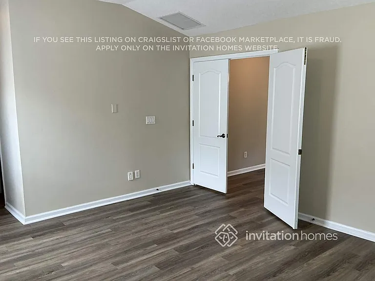 5698 Alamosa Cir — Photo 11