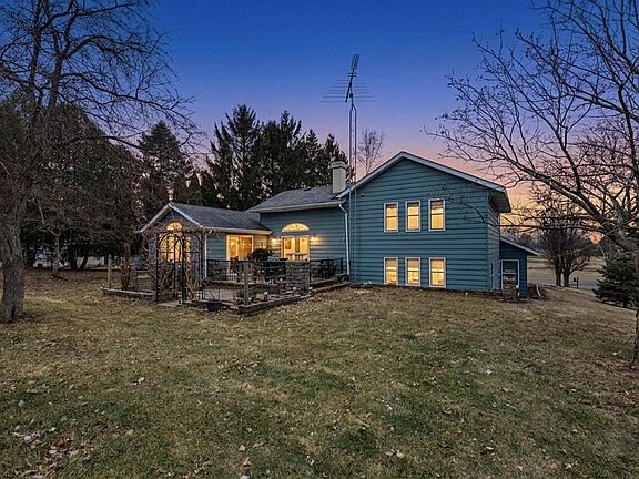 2nd image of 735 South Second STREET