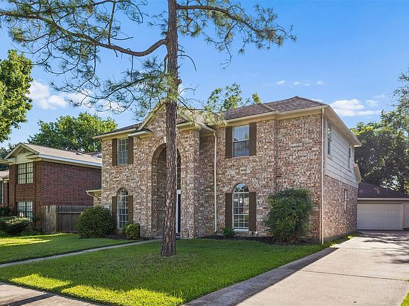 3rd image of 4031 Mission Valley Dr