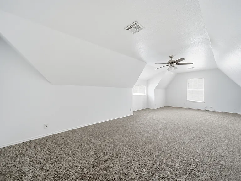 3026 E 89th Pl — Photo 11