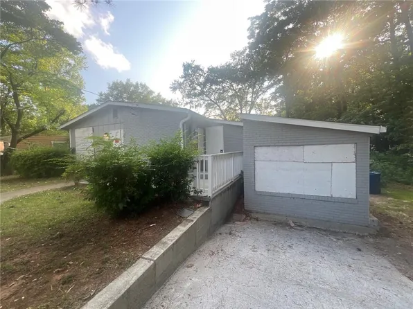 366 Hamilton E Holmes Dr NW, Atlanta, GA 30318