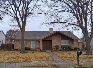 8105 Chesham Dr, Rowlett, TX 75088