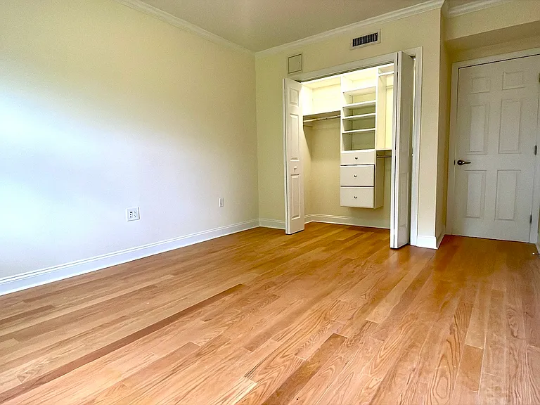 85 Thornton Rd #85 — Photo 16