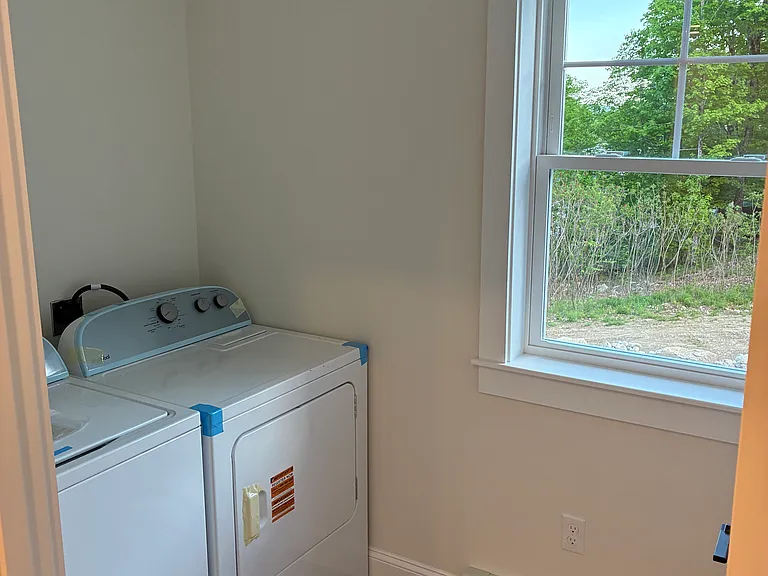 200 W Gray Rd — Photo 16