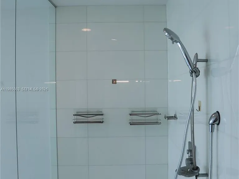 2020 N Bayshore Dr #2204 — Photo 19