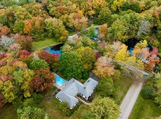 9 Tantummaheag Rd, Old Lyme, CT 06371