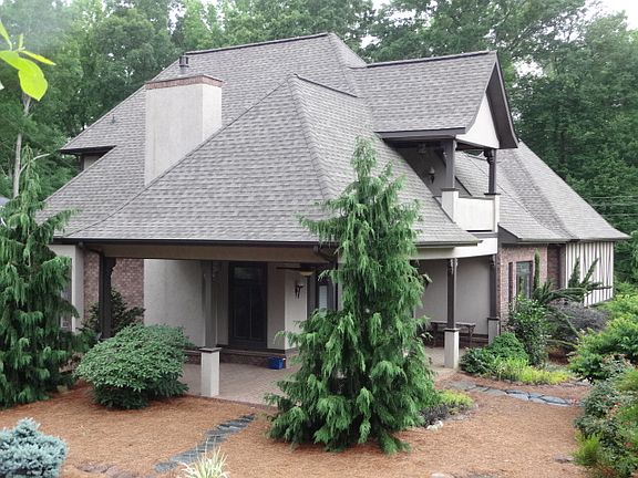 2nd image of 601 Augusta Dr
